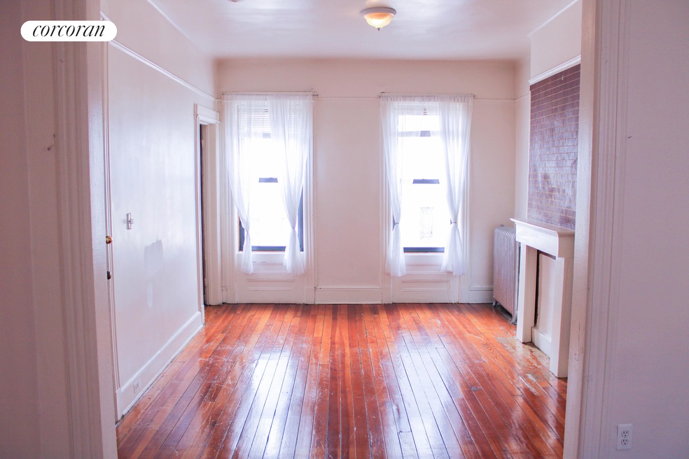 163 Chestnut St unit 3, Brooklyn, NY 11208 - photo 1