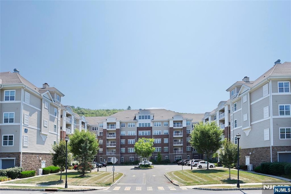 2306 Warrens Way, Wanaque, NJ 07465 - photo 1