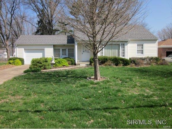 303 E Mill St, Freeburg, IL 62243 - photo 1