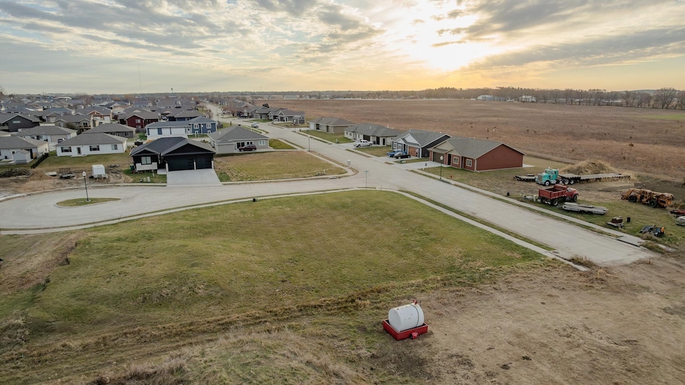 3714 Larchwood Cir, Spirit Lake, IA 51360 - photo 1