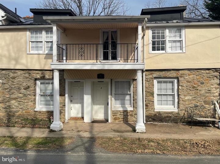 11 N Jay St unit 1, Middleburg, VA 20117 - photo 1