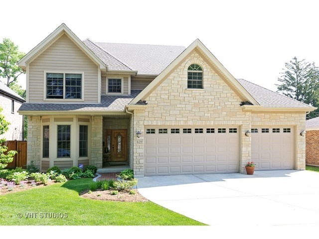 429 N Oak St unit 2, Elmhurst, IL 60126 - photo 1