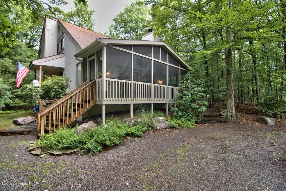 6187 Lakeview Dr, Pocono Pines, PA 18350 - photo 1