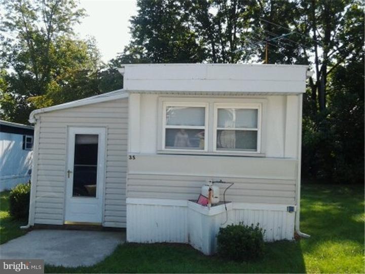 35 Mockingbird Ln, Phoenixville, PA 19460 - photo 1