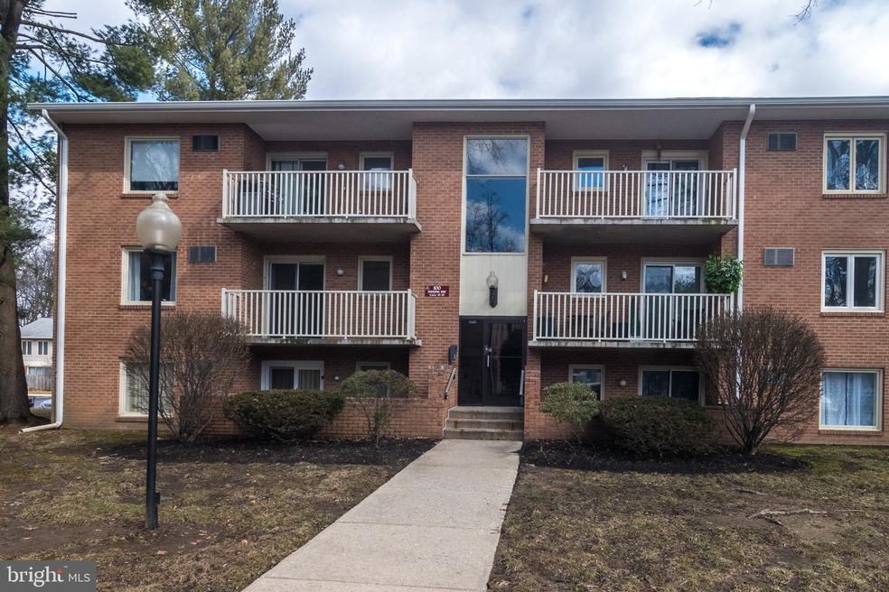 100 Winding Way unit A22, Downingtown, PA 19335 - photo 1