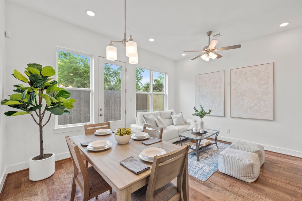 8960 Zurcher Ln, Houston, TX 77080 - photo 1