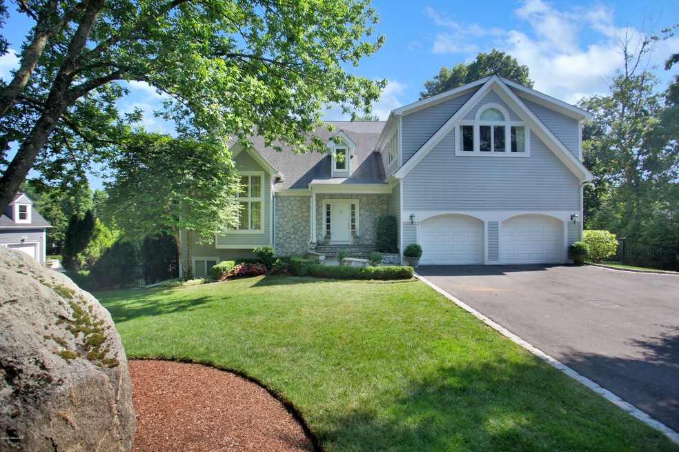 2 Jenifer Ln, Cos Cob, CT 06807 - photo 1