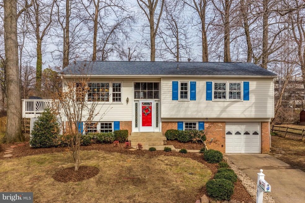 903 Shady Dr SE, Vienna, VA 22180 - photo 1