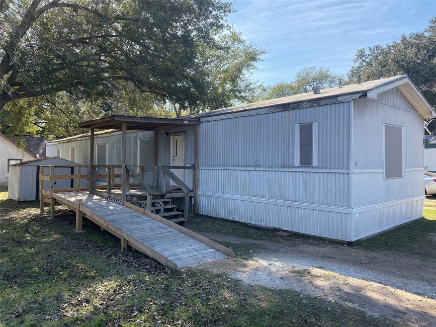 402 Otto St, East Bernard, TX 77435 - photo 1