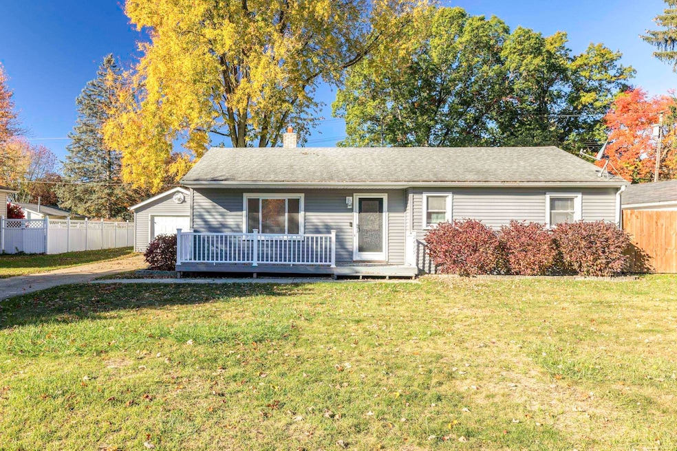 2475 Sharon Ln, Port Huron, MI 48060 - photo 1