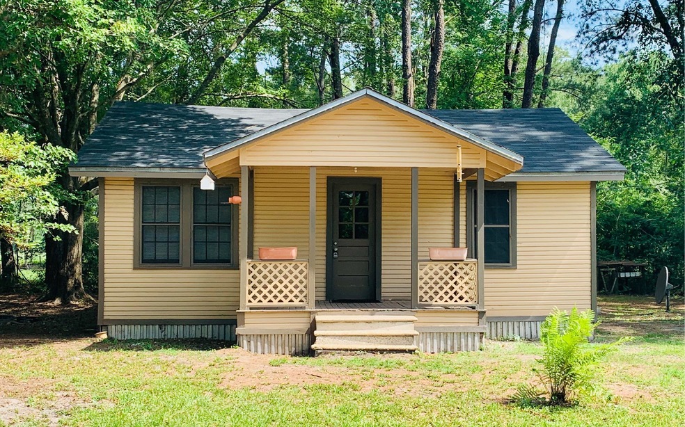 676 SW Catherine Ln, Lake City, FL 32025 - photo 1