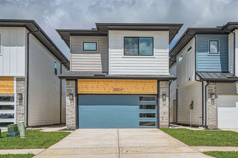 33107 Oak Heights Place, Magnolia, TX 77354 - photo 1