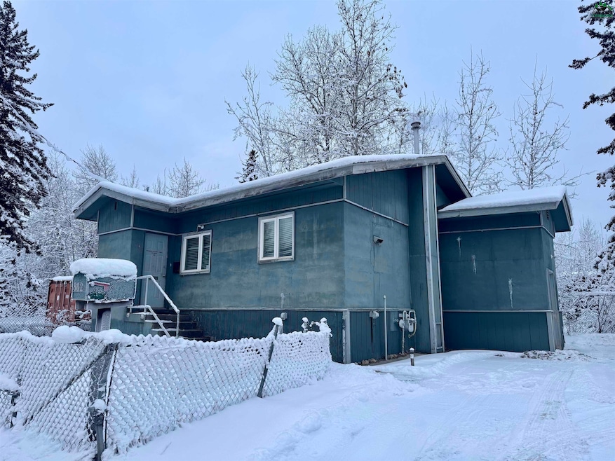 802 23rd Ave, Fairbanks, AK 99701 - photo 1
