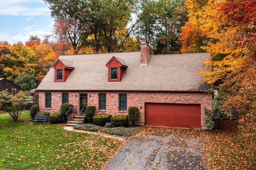 13 Carillon Cir, Easthampton, MA 01027 - photo 1