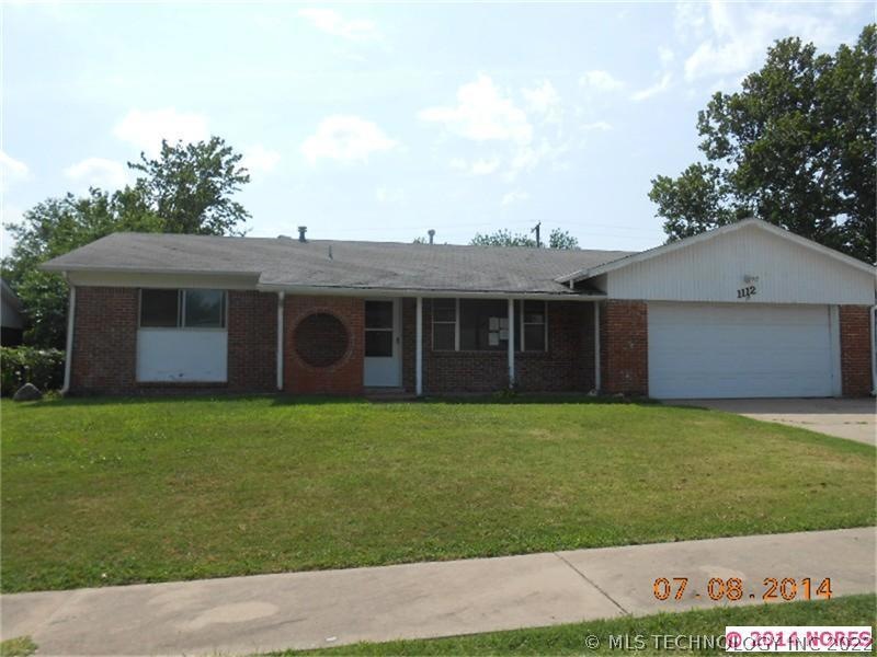 1112 N Hickory Ave, Broken Arrow, OK 74012 - photo 1