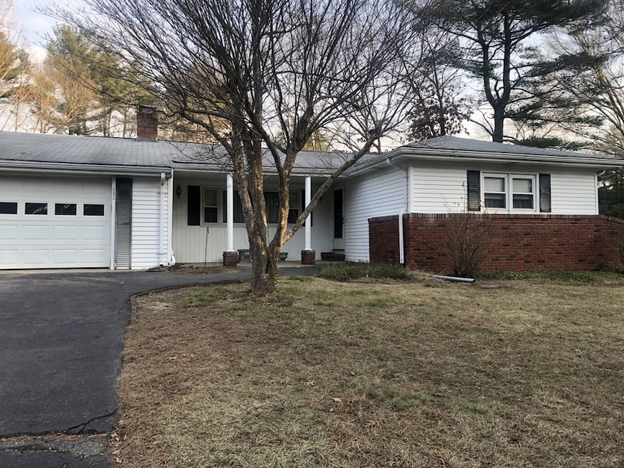 247 Adams Cir, Hanson, MA 02341 - photo 1