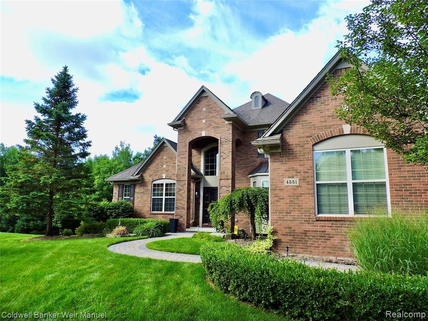 Welcome to 4551 Palmetto Court!