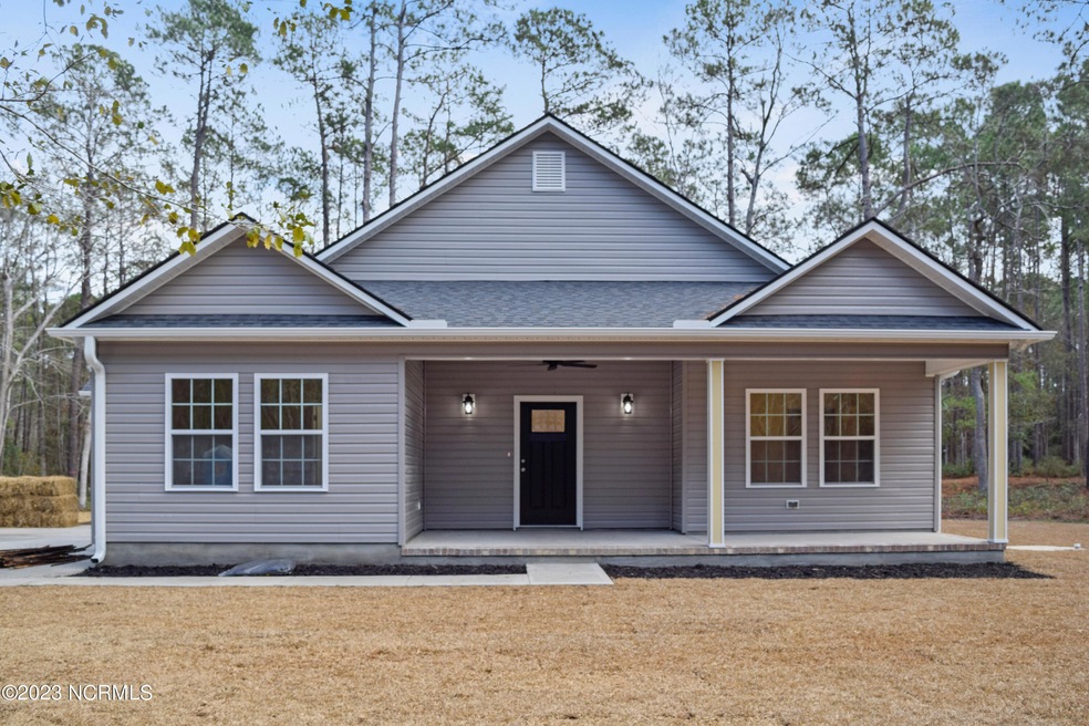 692 Folly Dr, Lockwoods Folly, NC 28422