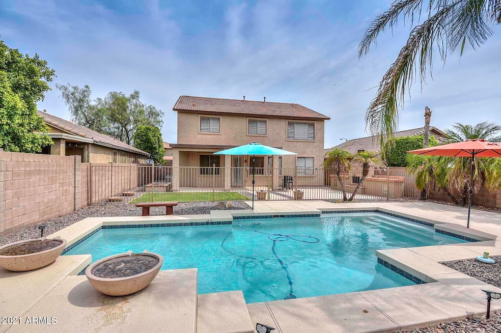 Pool-Backyard