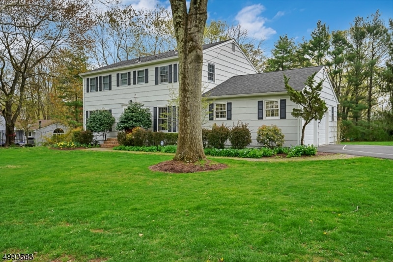 20 Kinnan Way, Basking Ridge, NJ 07920 - photo 1