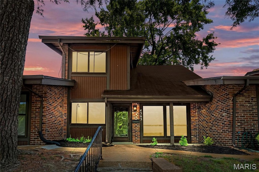 4363 Tavistock Cir unit 22C, Saint Louis, MO 63129 - photo 1