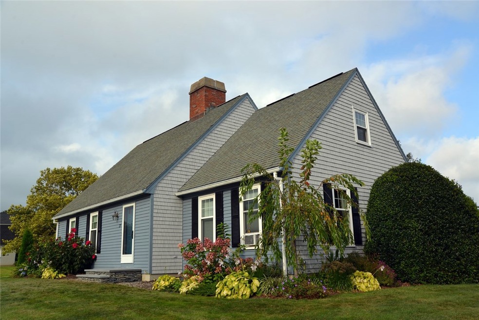 27 Malee Terrace, Portsmouth, RI 02871 - photo 1