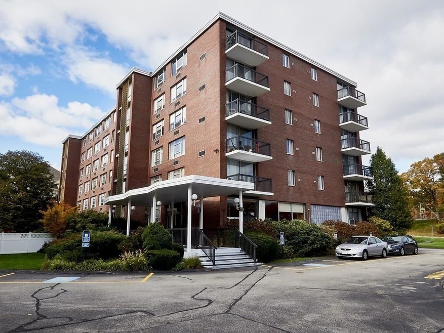 Hammond Park Condominiums unit 208, Chestnut Hill, MA 02467 - photo 1