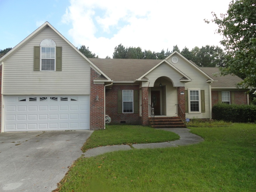 319 Richmond Dr, Jacksonville, NC 28540 - photo 1