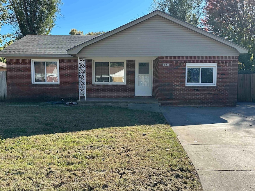 231 Fager Dr, Haysville, KS 67060 - photo 1