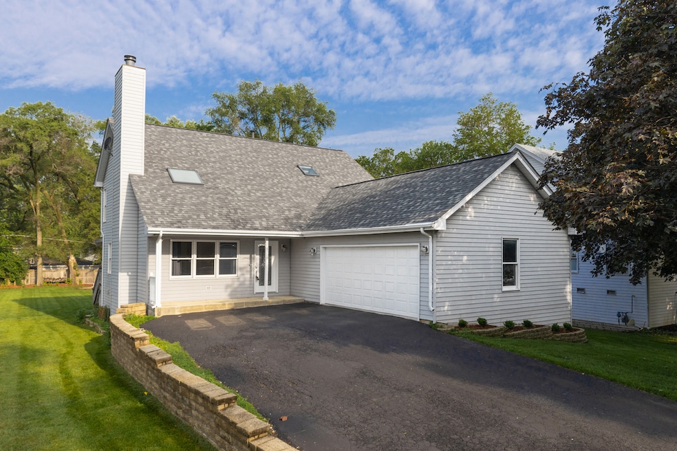 Sold $400,000 • Co-Listing Agent