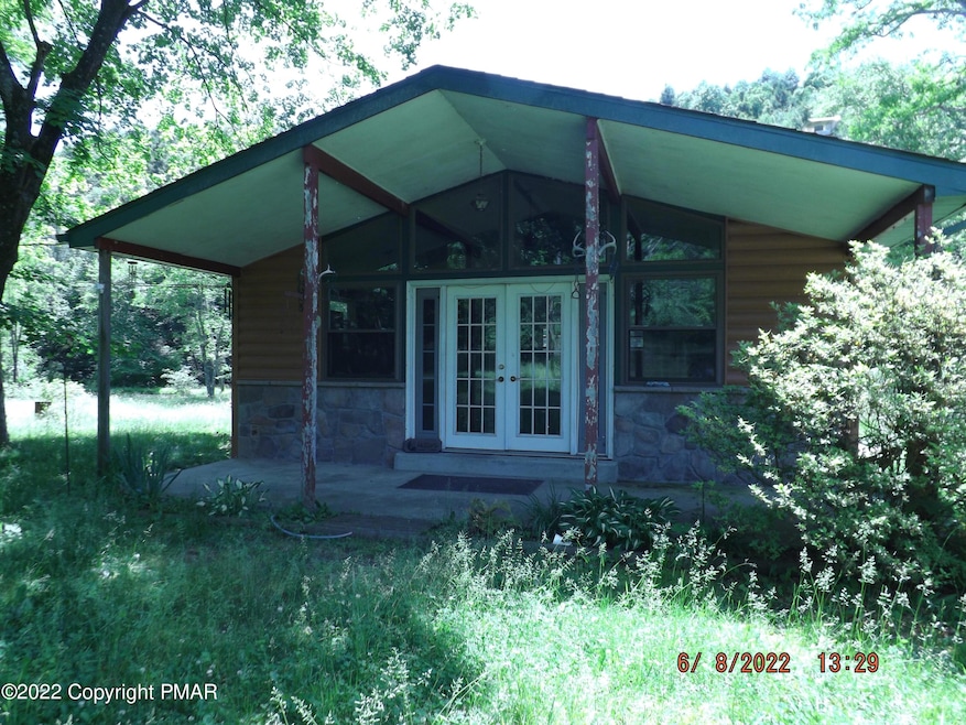 257 Silver Spring Blvd, Kunkletown, PA 18058 - photo 1