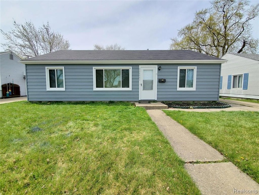 26561 Academy St, Roseville, MI 48066 - photo 1