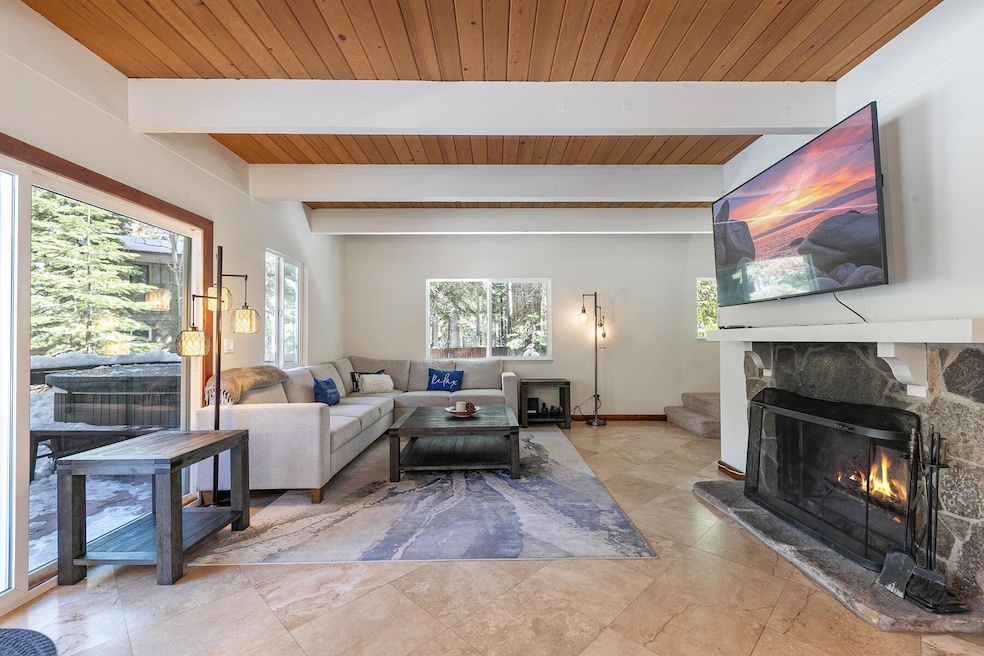 For Sale $1,338,888 • Co-Listing Agent