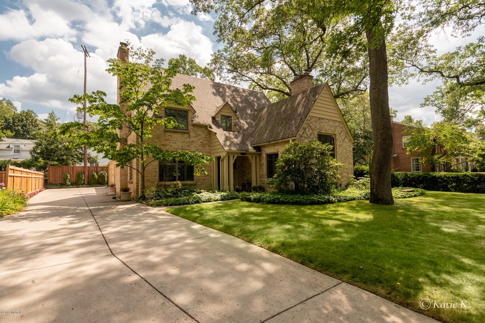 934 Cambridge-1