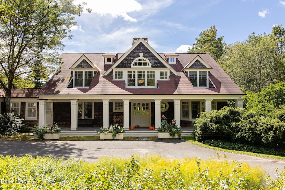 662 Brewer Hill Rd, New Marlborough, MA 01230 - photo 1