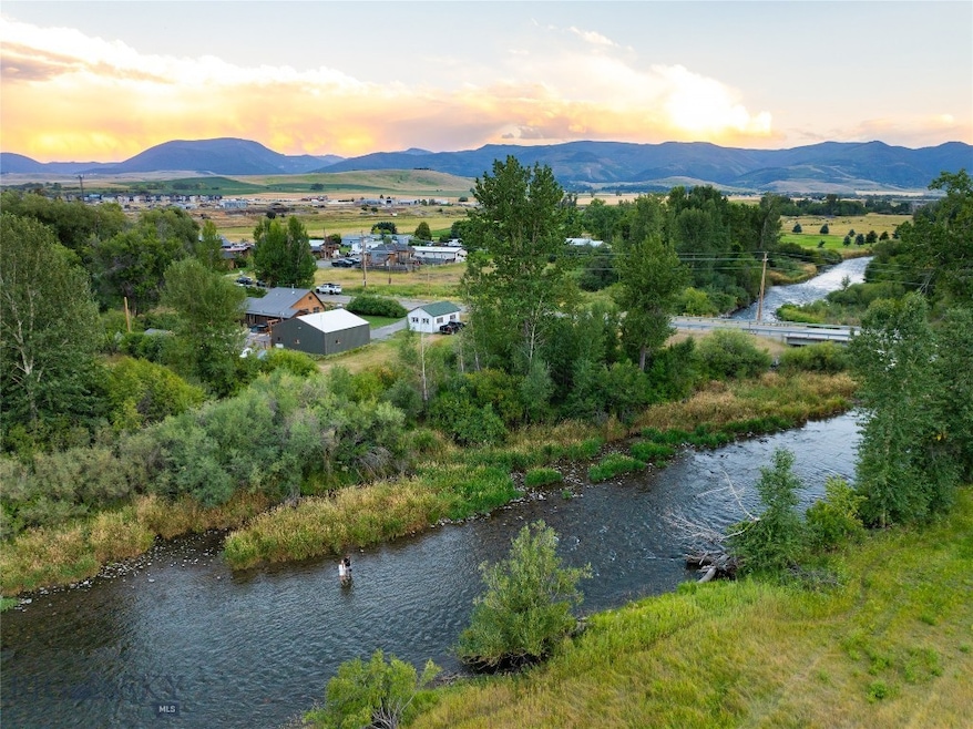 407 Mill St, Gallatin Gateway, MT 59730 - photo 1