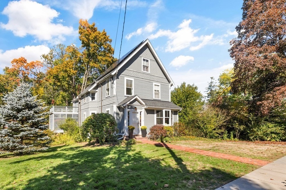 29 Bloomfield St, Lexington, MA 02421 - photo 1