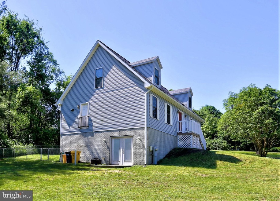 1826 Simms Ln, Hanover, MD 21076 - photo 1