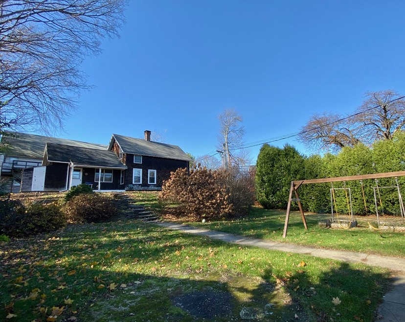 72 Maple St, Greenfield, MA 01301 - photo 1