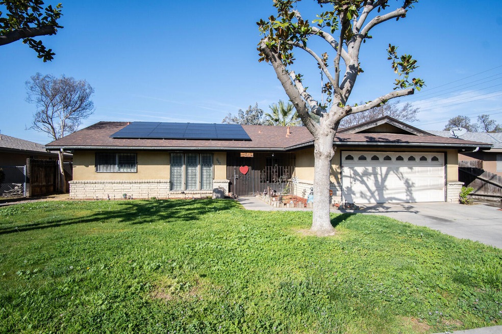 775 N Jaye St, Porterville, CA 93257 - photo 1