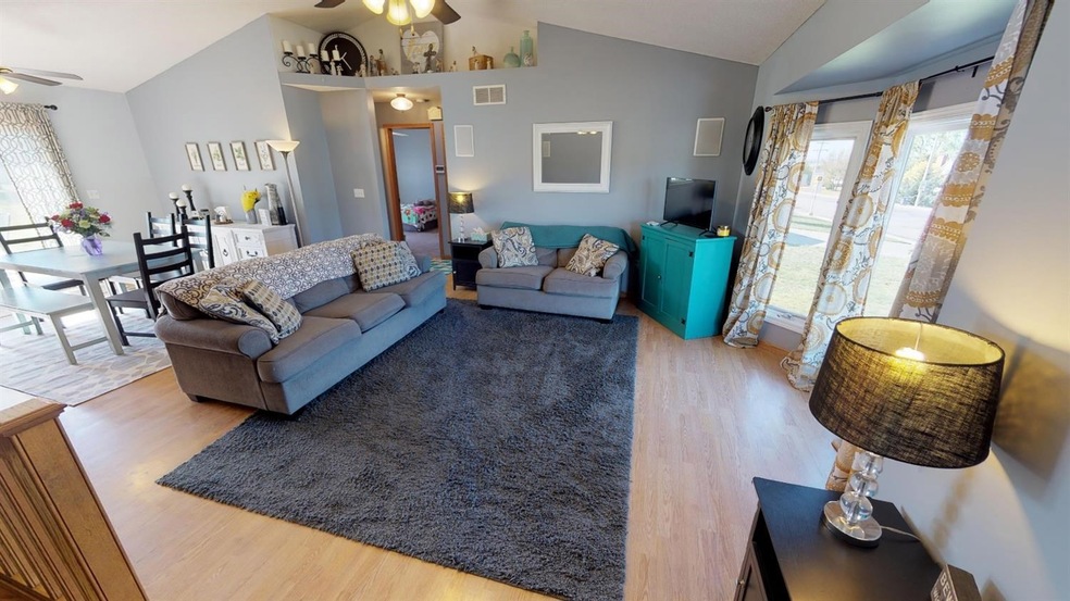 302 N 5th St, Cimarron, KS 67835 - photo 1