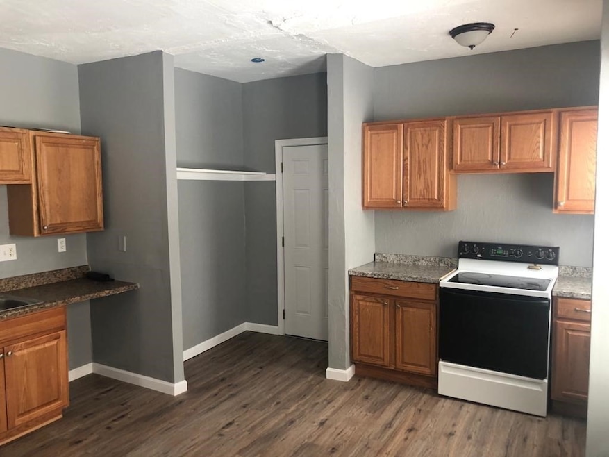 3 Hacker Ct unit 1, Worcester, MA 01603 - photo 1