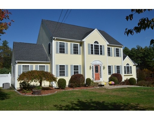 58 High St, Bellingham, MA 02019 - photo 1