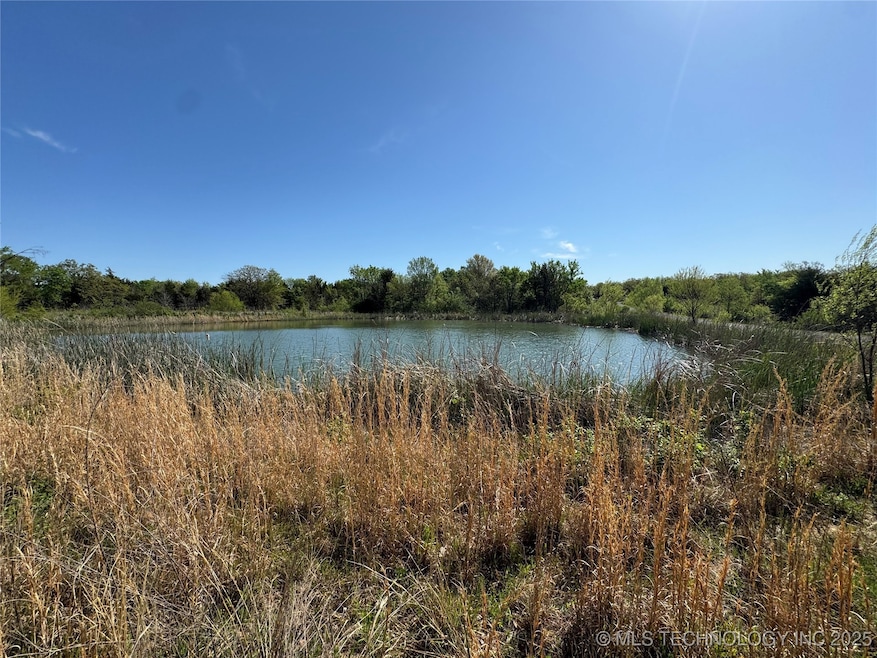 11 E Blue Creek Rd, Blocker, OK 74501 - photo 1