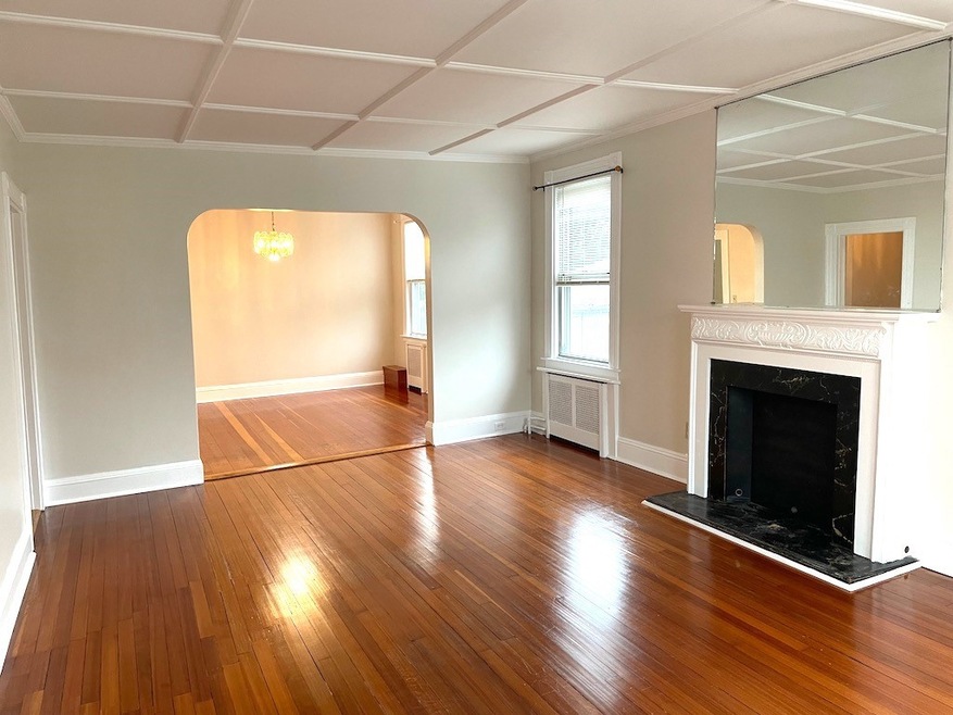 25 Bliss Rd unit 2, Newport, RI 02840 - photo 1