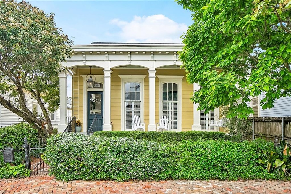 4015 Laurel exterior