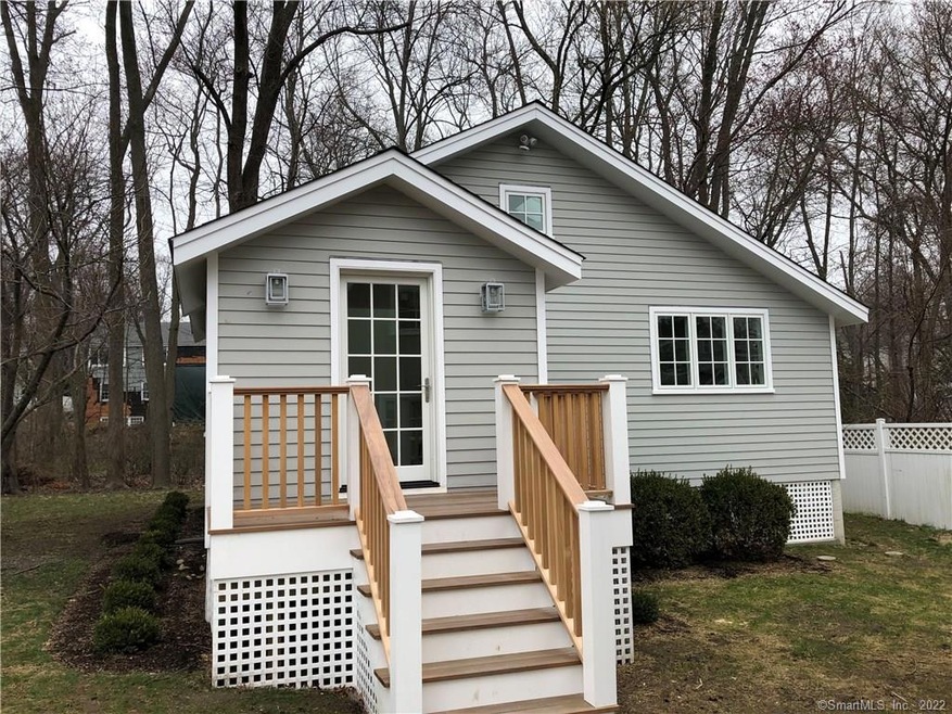 693 Post Rd unit COTTAGE B, Darien, CT 06820 - photo 1