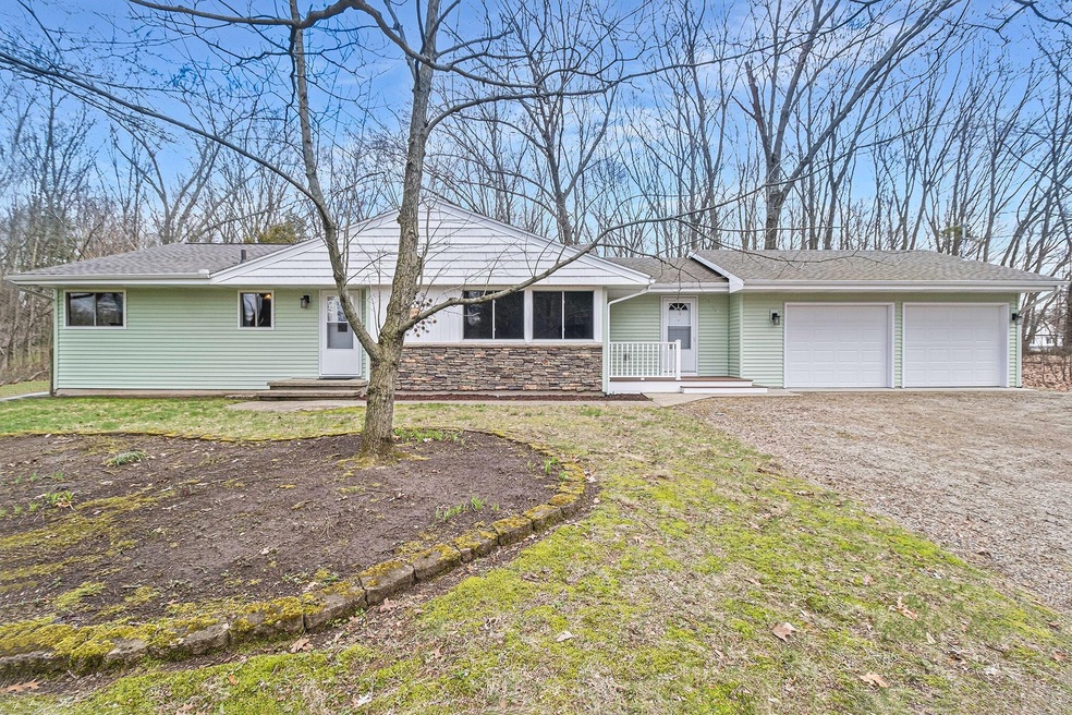 Welcome to 7731 South 3rd Street!
