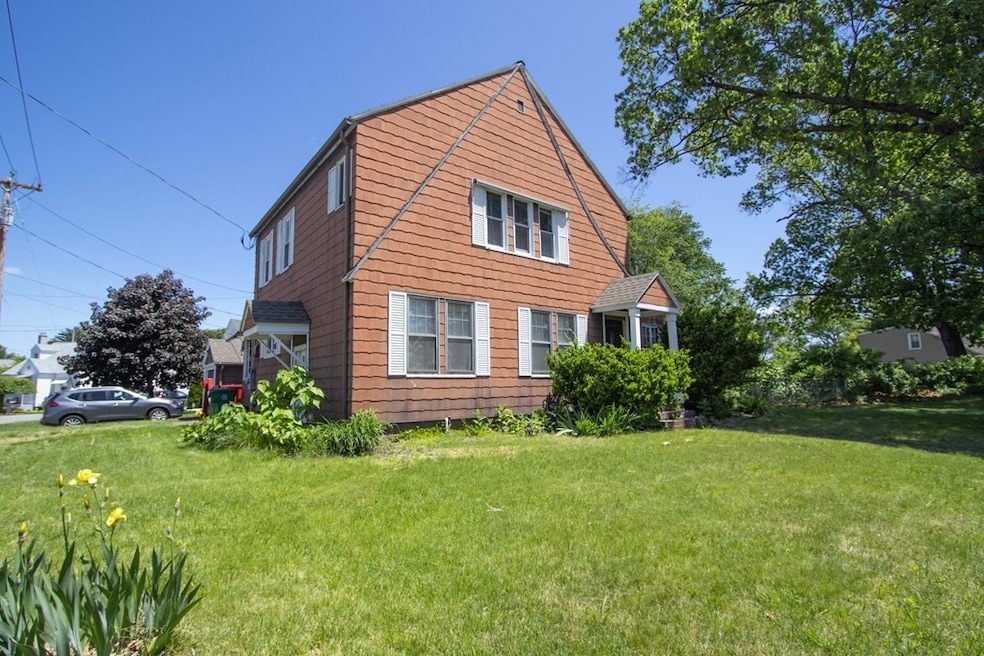 218 Newbury St, Chicopee, MA 01013 - photo 1