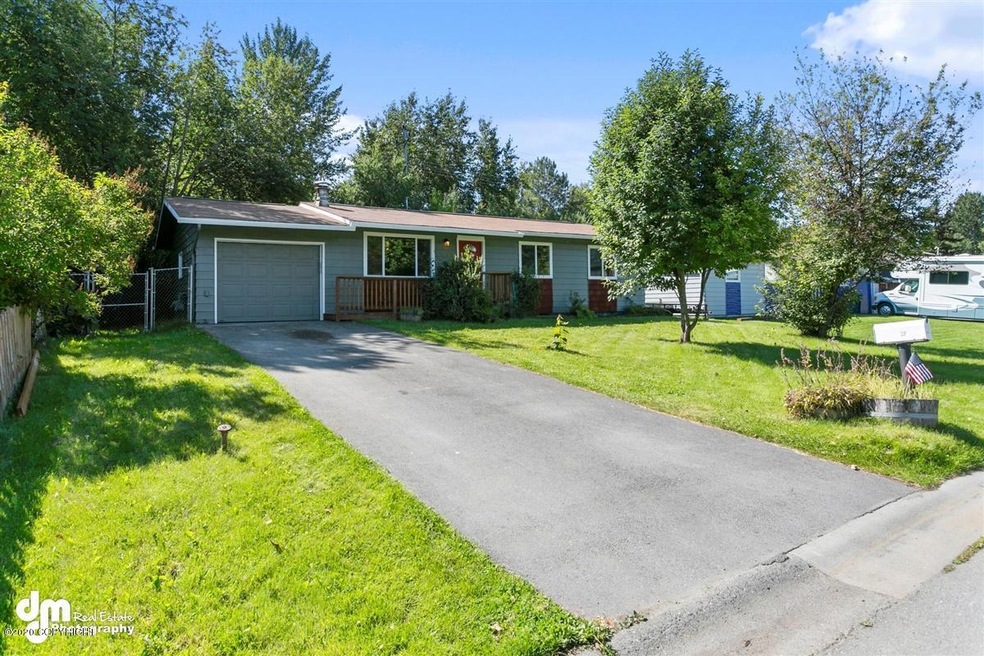34-Front Exterior_2058